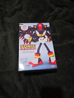 Sonic The Hedgehog Shadow Walmart Con Collectors Edition Deluxe Figure In Hand