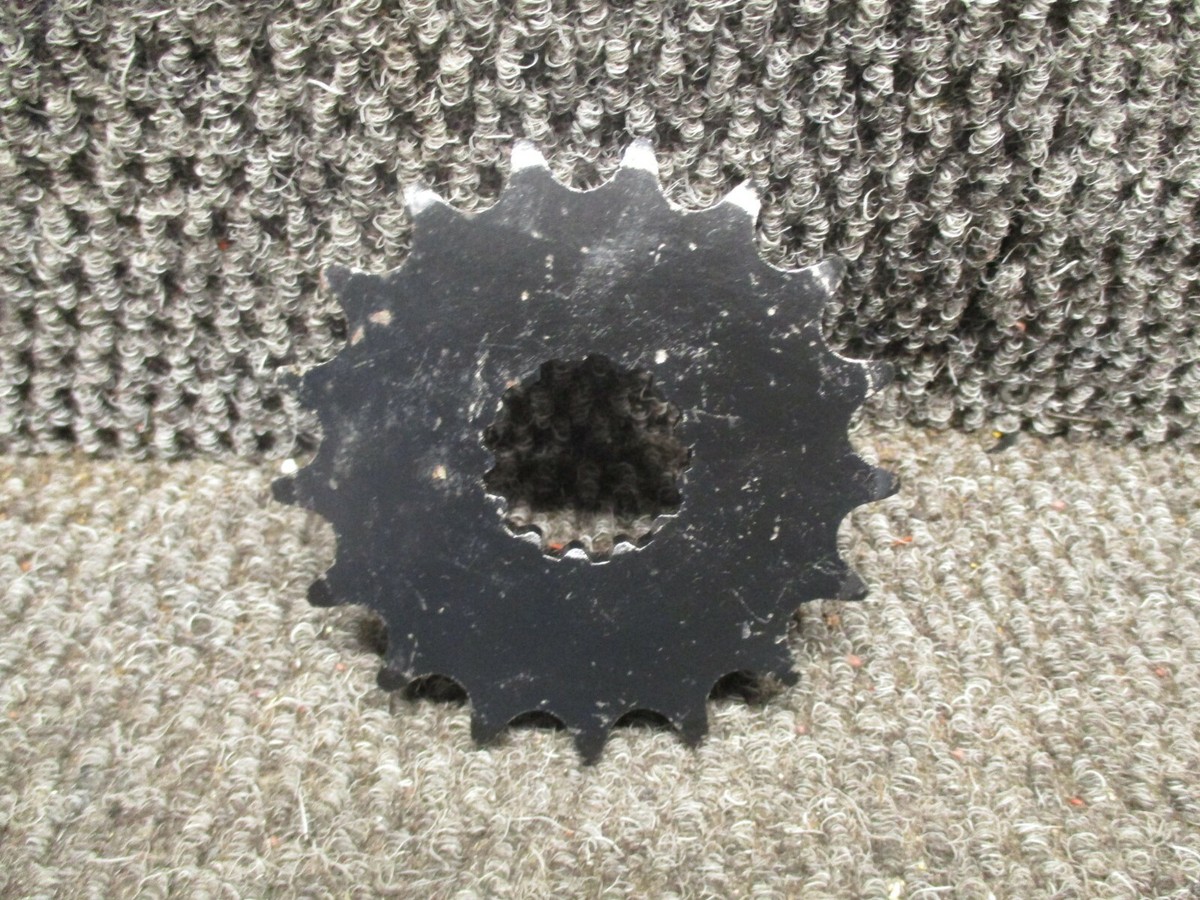 TRIUMPH AMERICA 2002-2015 SPROCKET FRONT STEEL 525 17T C-DSP-0038