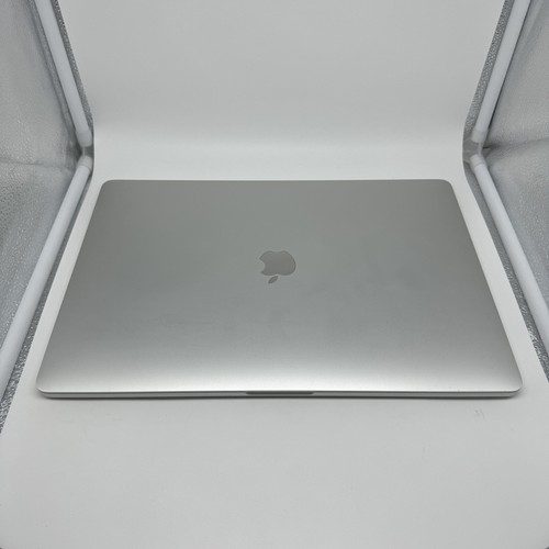 Apple MacBook Pro 2018 15" (A1990) | i7 2.2GHz | 16GB RAM | 256GB SSD | Pro 555X - Picture 7 of 16