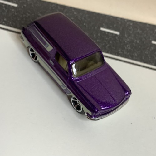 2019 Hot Wheels Custom '69 VW Volkswagen Squareback Purple Mtflk #4/10 w/MC5 NM - Picture 11 of 12