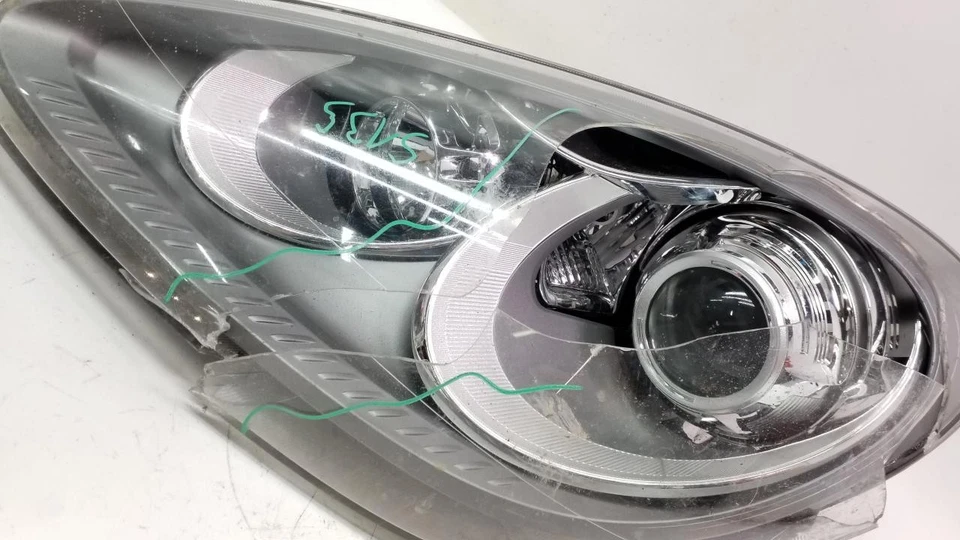 Porsche CAYENNE 2011-2017 Scheinwerfer Headlight 7P5941031BA - Bild 2 von 4