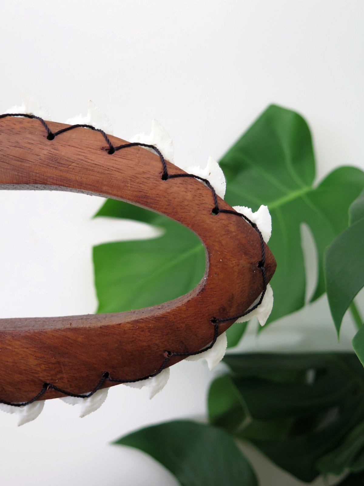 Hawaii Hand Made Wall Decor Wood Carved Lei O Mano Resin Shark Teeth Polynesian