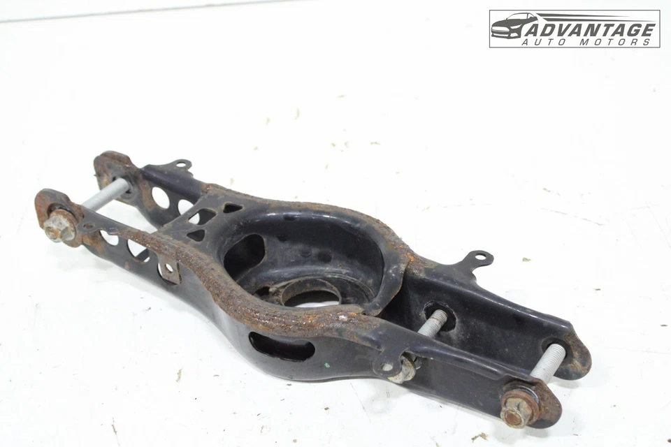 2016-2024 CHEVROLET CAMARO RWD ЗАДНИЙ ПРАВЫЙ НИЖНИЙ РЫЧАГ УПРАВЛЕНИЯ ПРУЖИНА НАСЕЧКА OEM - Изображение 2 из 4