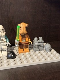 LEGO Star Wars 75051 Complete Minifigure set + Accessories & Jek-14 Hair