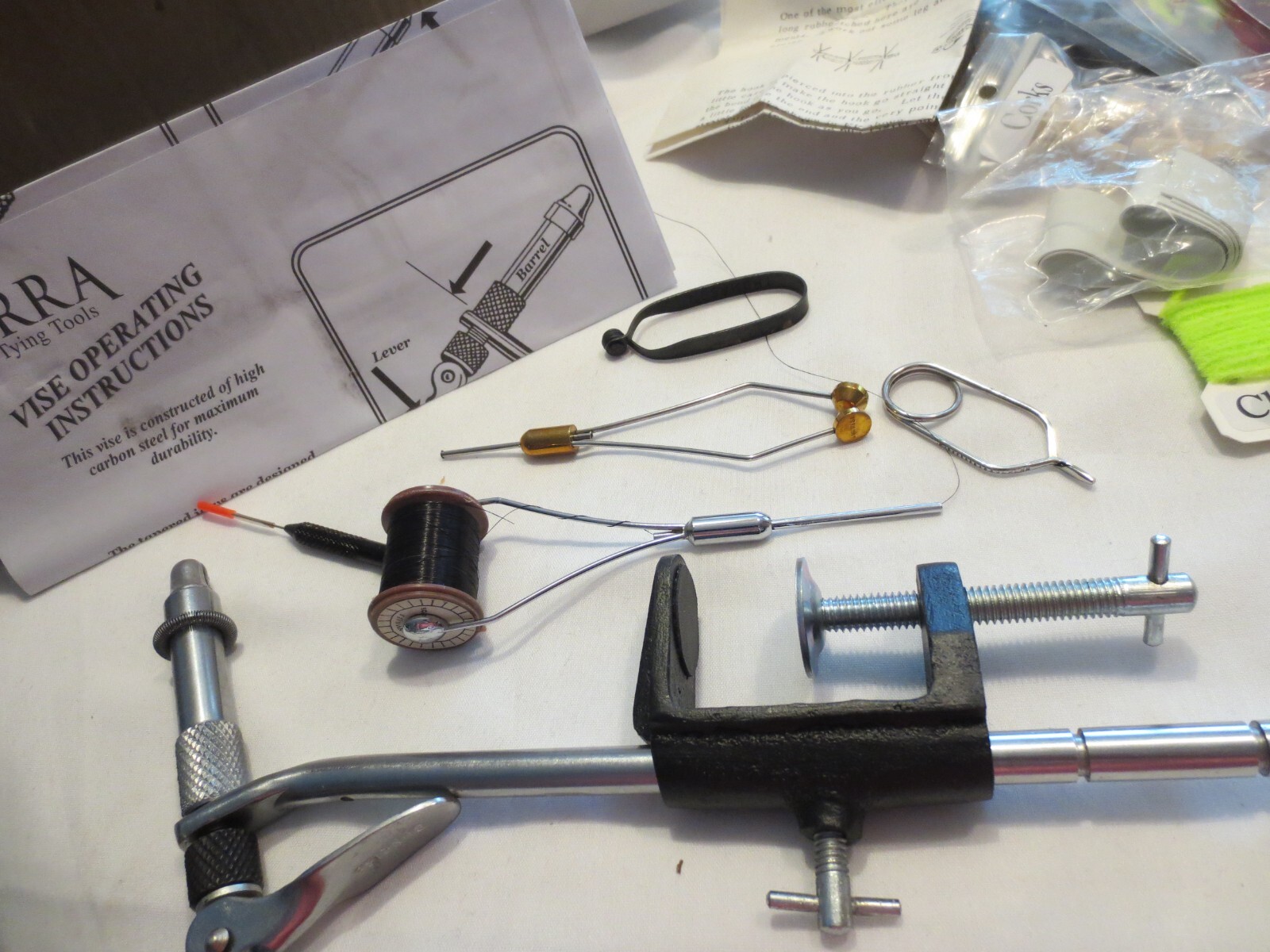 WHITE RIVER Fly Shop Classic Bass Fly Tying Kit LEFTY KREH BASS KIT AS