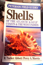 Peterson Field Guide to Shells of Atlantic and Gulf Coasts and the West Indies
