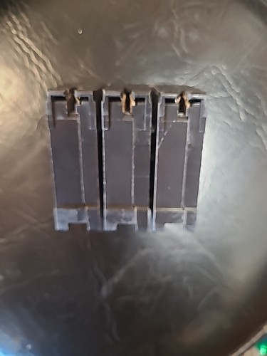 ITE Q320 20 Amp 240 VAC 3 Pole Type QP Plug in Circuit Breaker - Picture 4 of 7