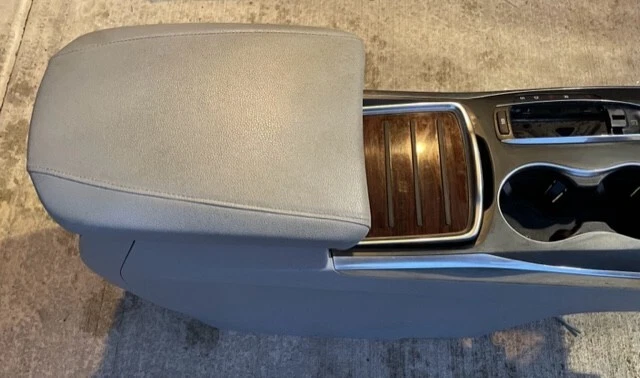 Acura MDX 2014-2015 consola central completa Foto 2 de 4