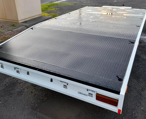 5m x 2.49m 4T Rated Flat Top / Car Trailer / Car Carrier with Beaver Tail - NEW - Picture 4 of 4