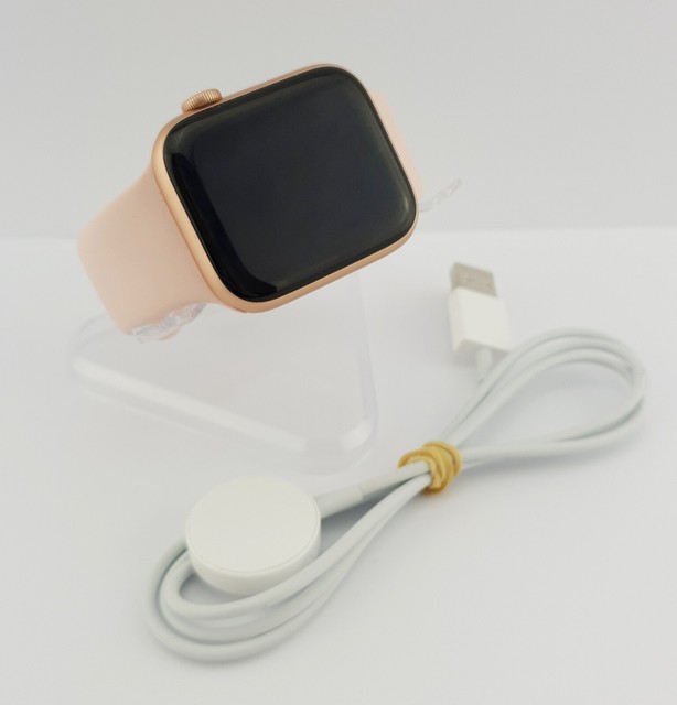 Apple Watch Series 6 44mm Gold Aluminum 