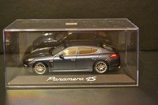 Porsche Panamera (970) 4S 2009 Minichamps in scale 1/43 