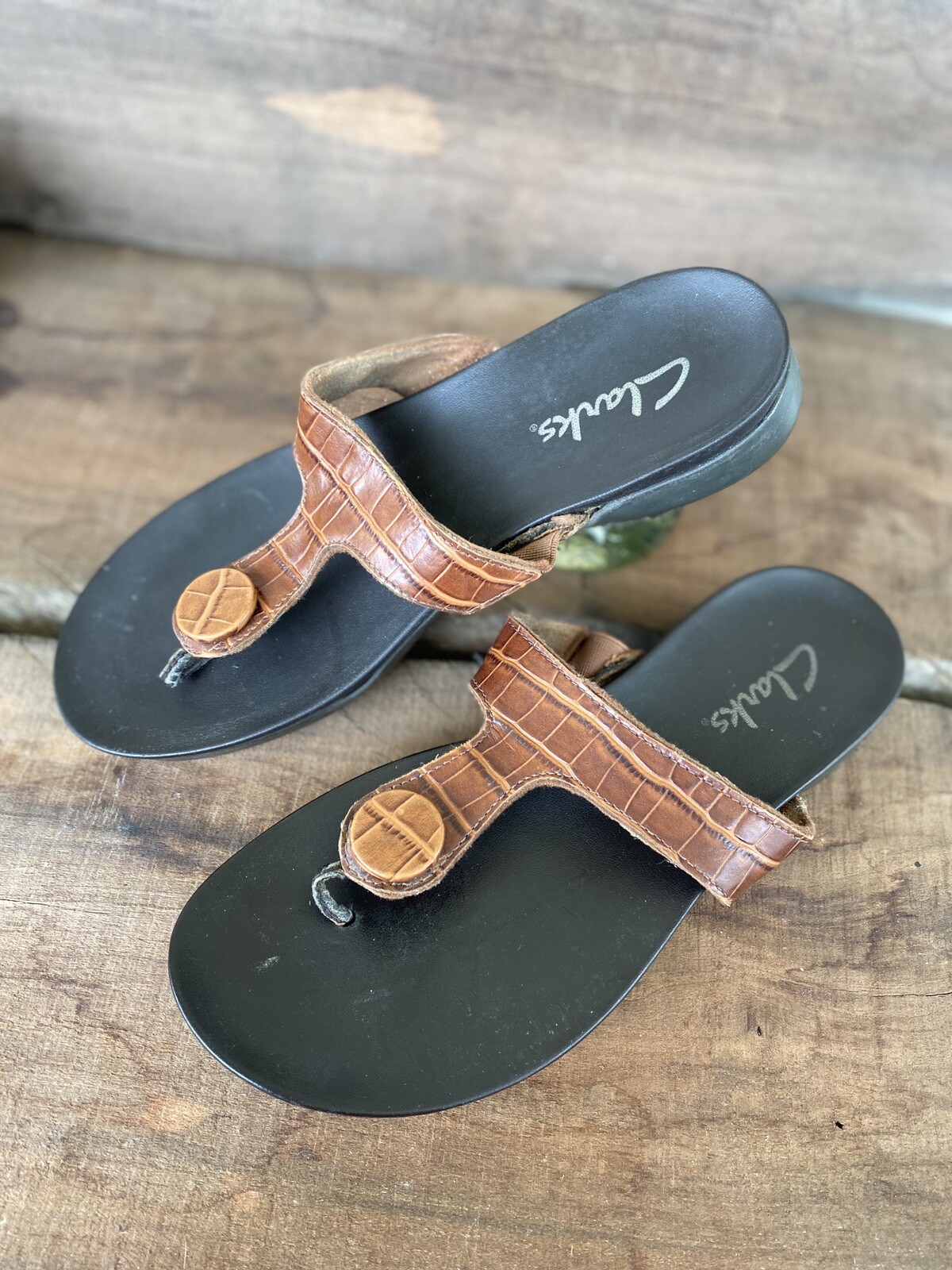 clarks sandals size 8