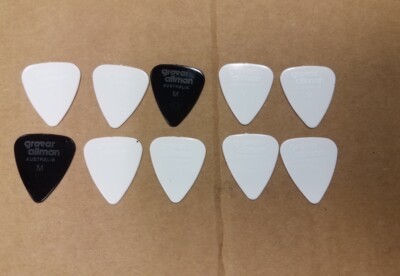 Lot of 10 The Simpsons Licensed Guitar Picks Pick Series 1 Grover