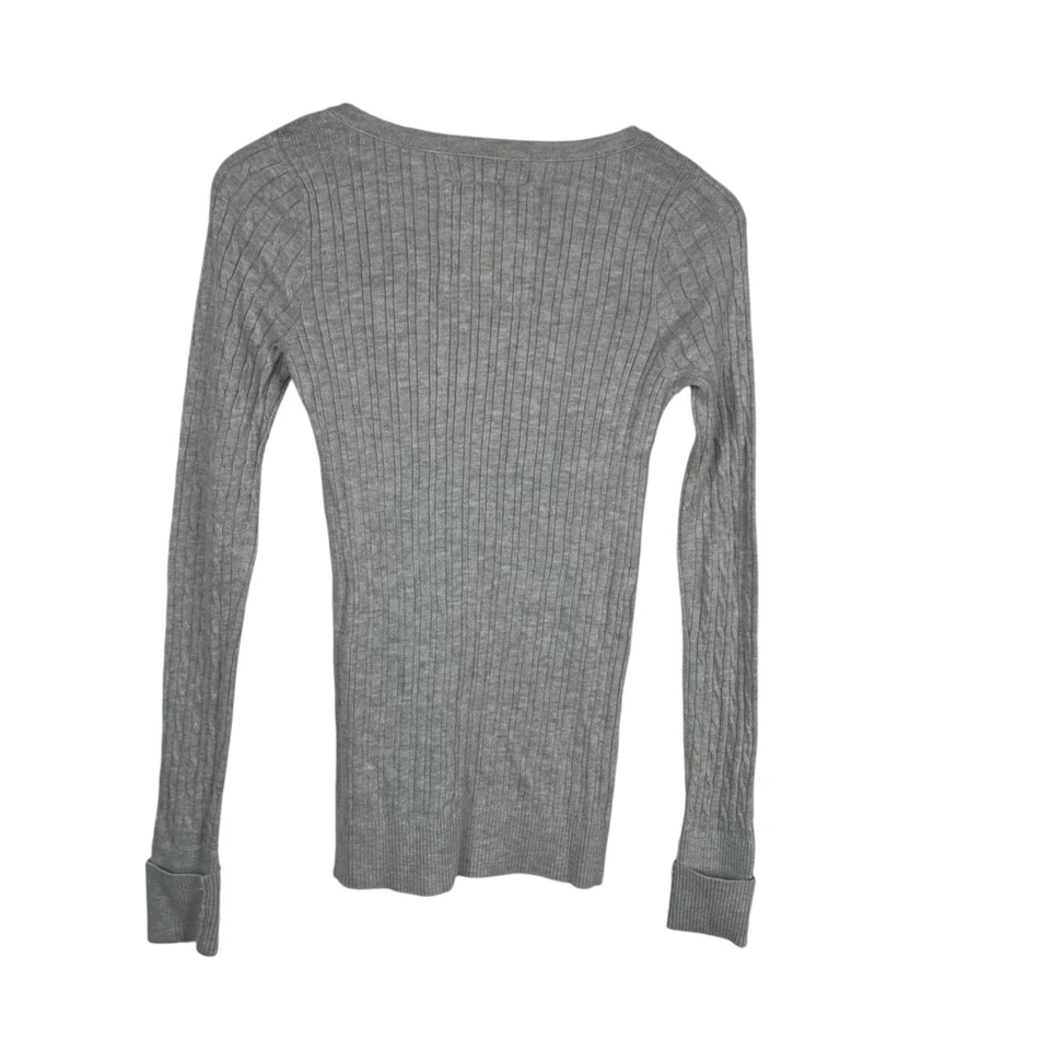 Suéter Henley tejido con cable Hollister vintage para mujer talla L bordado Y2K Bella Foto 2 de 4