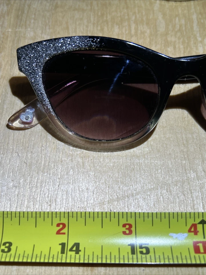 Gafas de sol Betsey Johnson corazón brillante con joyas Y2K de colección Foto 2 de 4