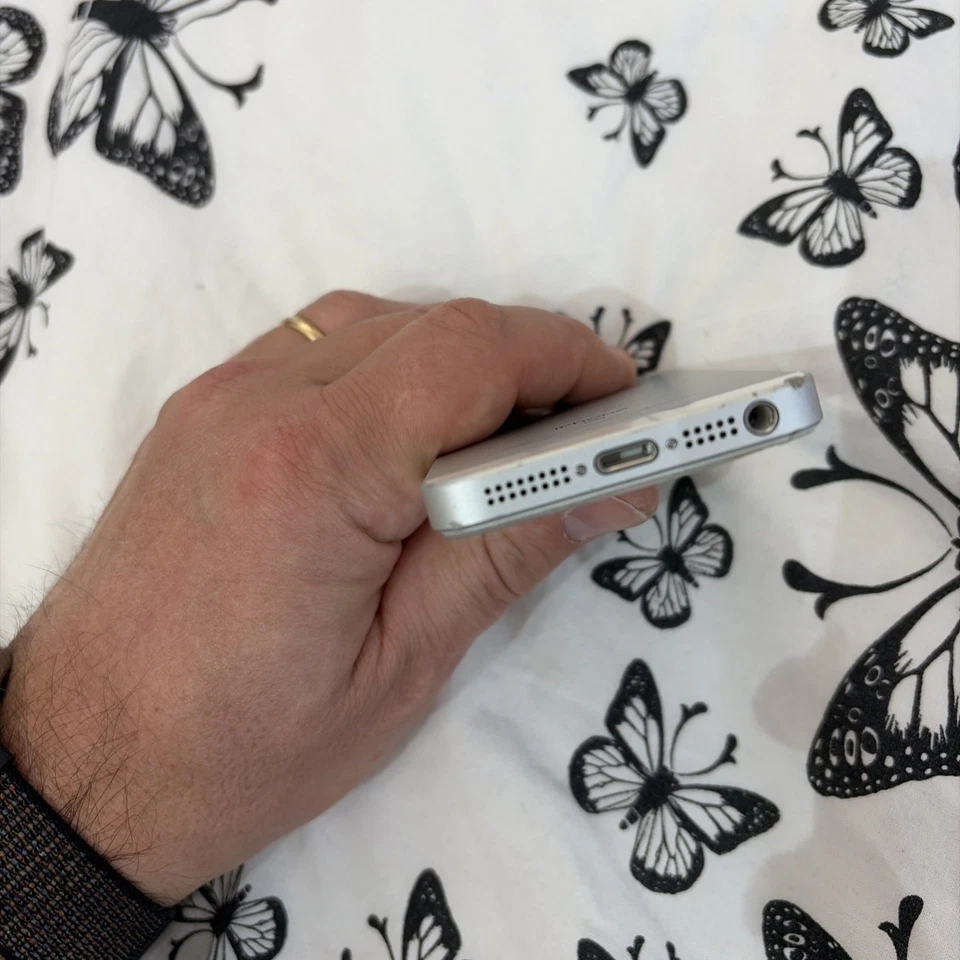 Apple iPhone SE A1723 32gb Bianco Argento Silver 4205 LEGGERE DESCRIZIONE - Immagine 3 di 4