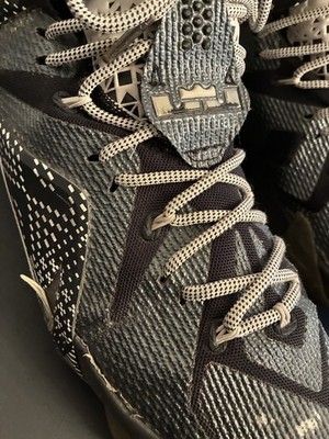 Men's Nike LeBron 12 Black & White Sneaker 718825-001 Sz 11.5