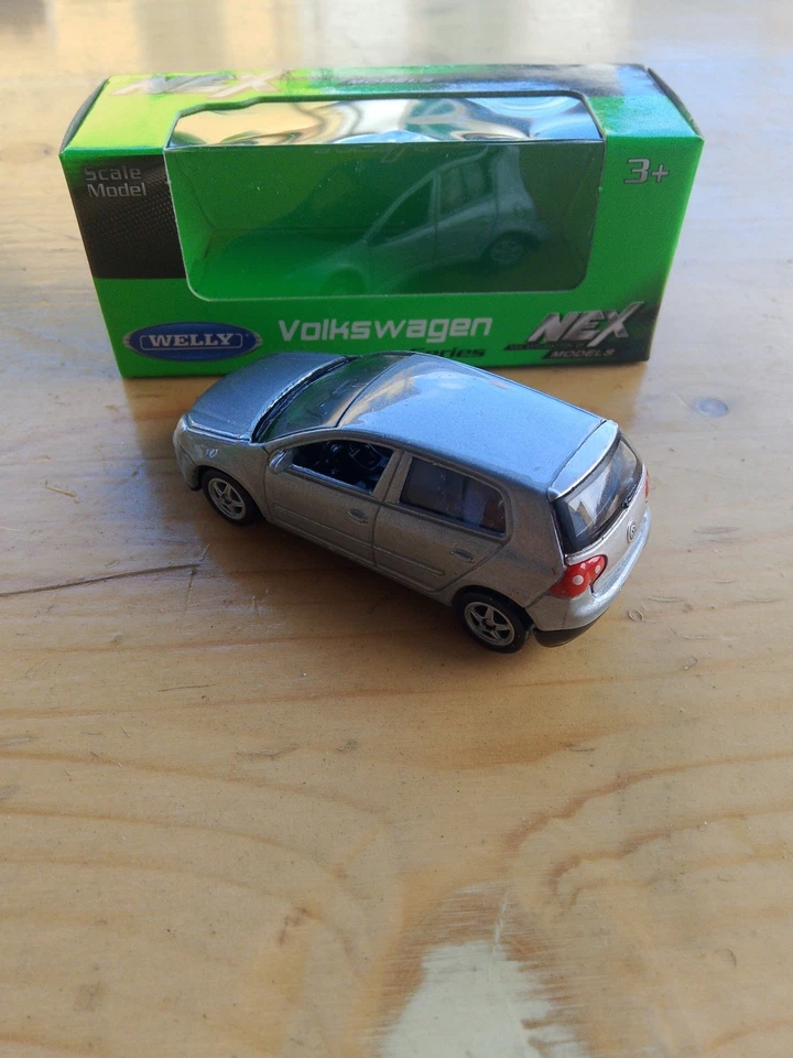 Modellino Welly Volkswagen Golf 7 Scala 1:60 Circa Nuova - Immagine 4 di 4