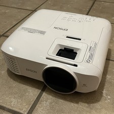 Epson Home Cinema 2150 1080p Projector Good Condition NICE Image 926 Hours