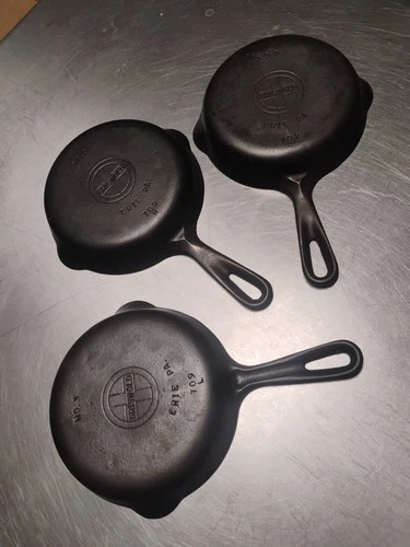 Griswold Small Logo No3 Skillet 709 Lot2