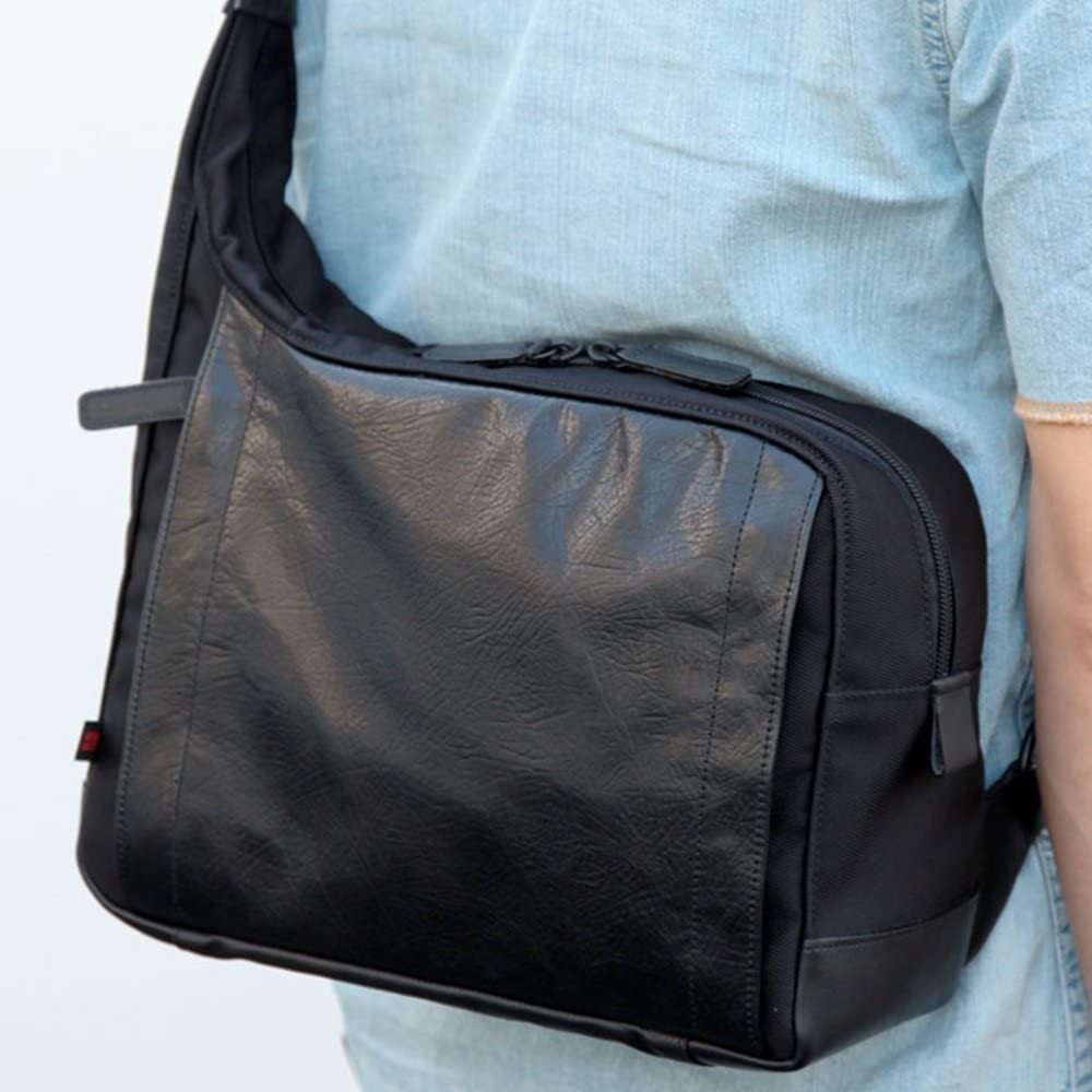 RR4-05C BLK Official ARTISAN & ARTIST Body bag type camera