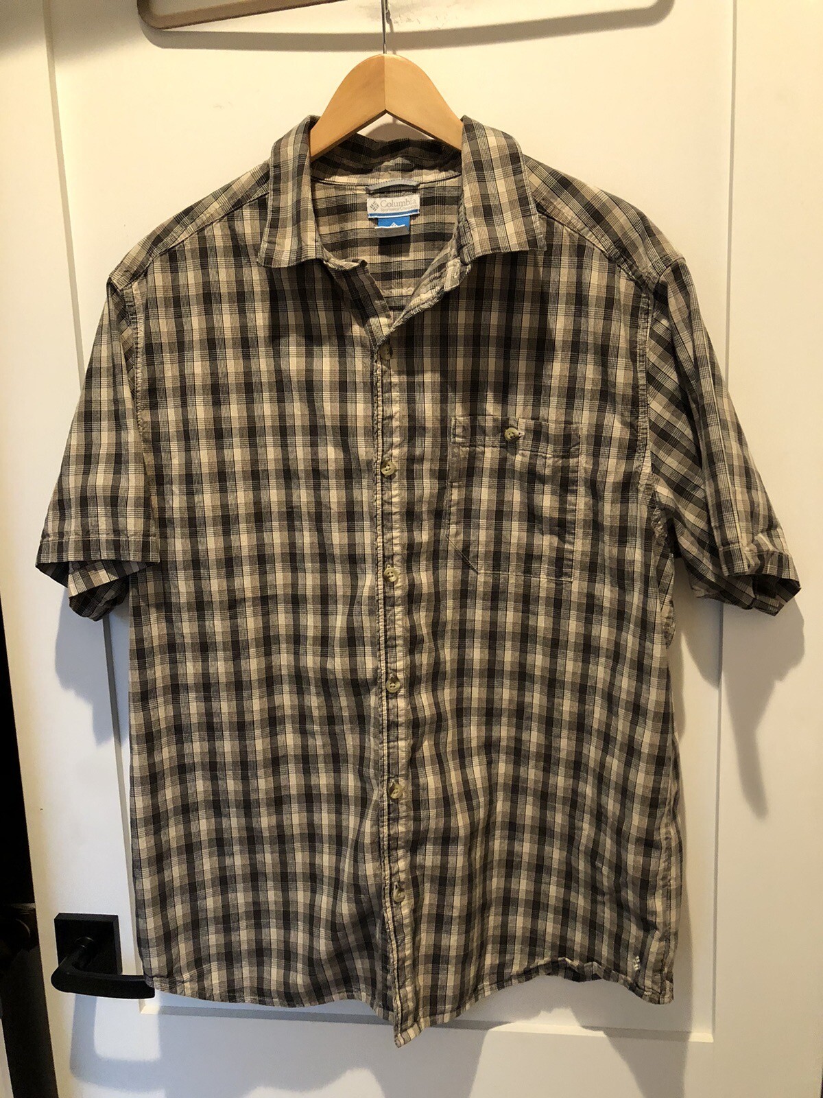 COLUMBIA XL Men’s Button Up Short Sleeve Shirt Black Brown And Beige