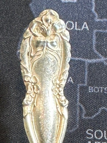 Antique Standard Fancy Floral Silverplate teaspoon 6" TX83 - Picture 7 of 7