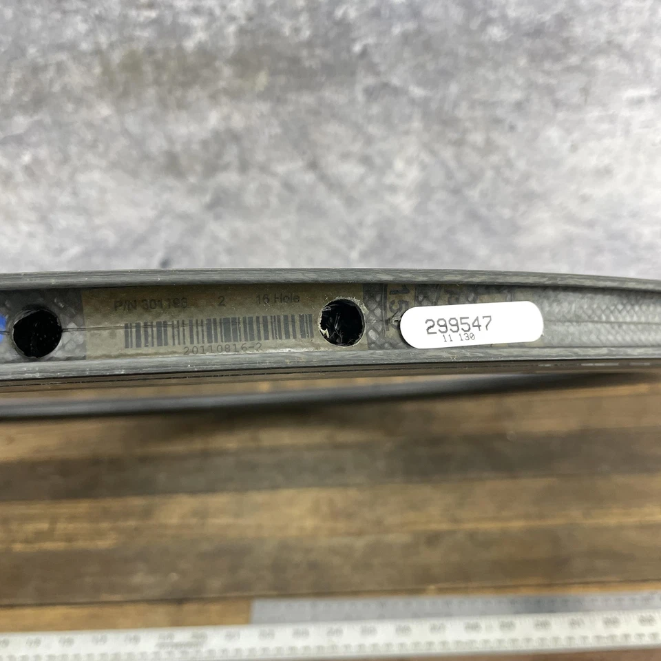 700c Aero Carbon Fiber Clincher Rim 16H Front Alloy Brake Track Deep NOS - Image 4 of 4