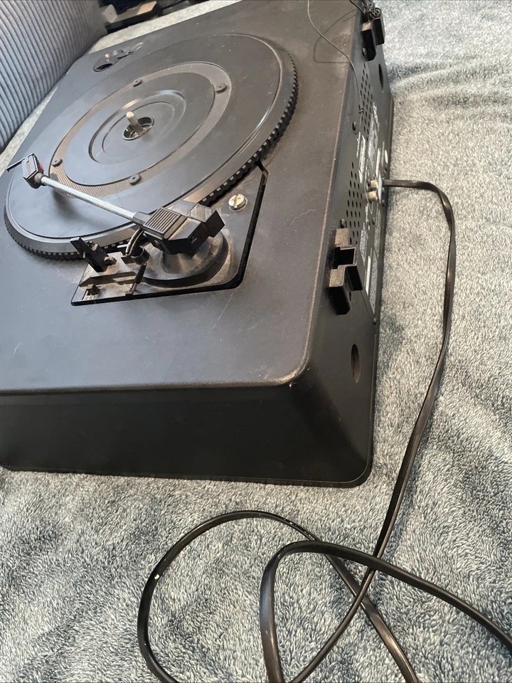 TEAC LP-R400 Turntable CD Recorder and Radio (Disc Drive Broken) No Dust Sleeve - Image 4 of 4