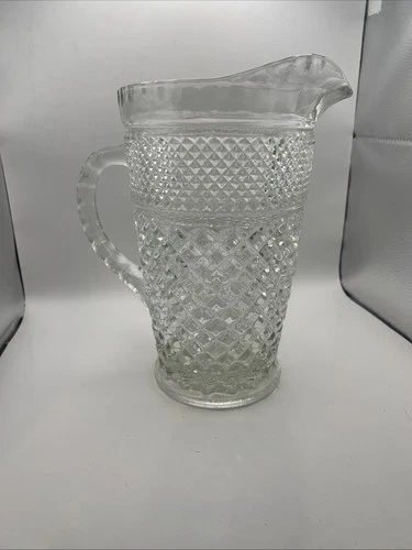 Anchor Hocking 'Wexford' Style Clear Glass Pitcher 1950's Vintage 2 Qt Diamond