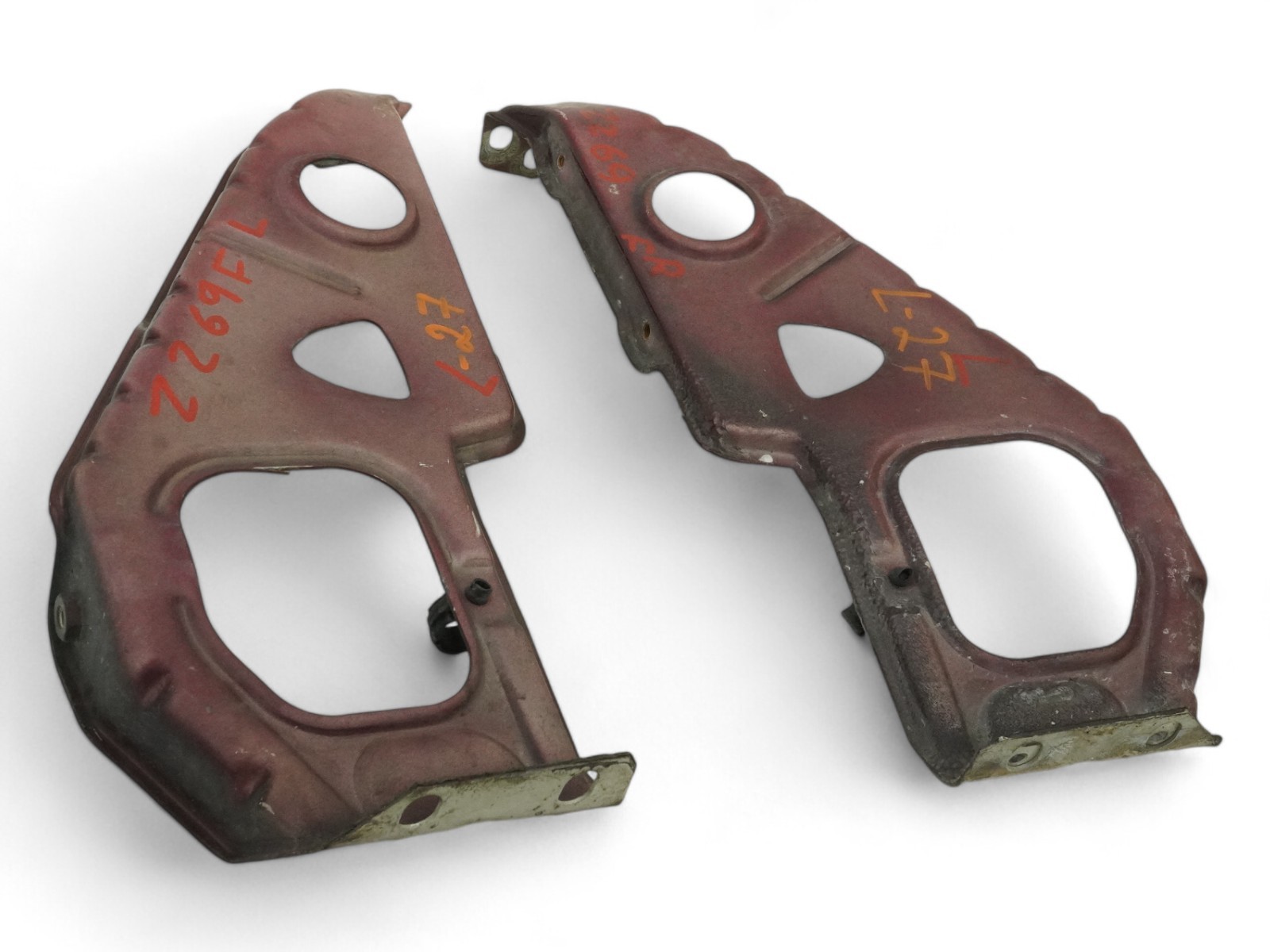 Maserati Quattroporte 2003-2012 Right Fender mounting support