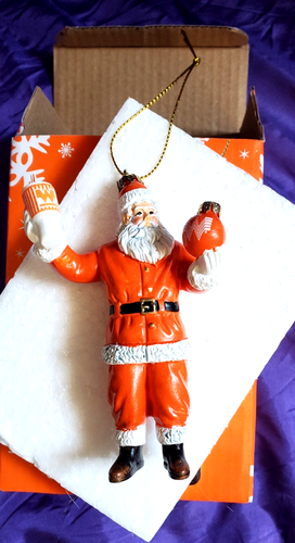 WHATABURGER Burger Santa Claus Christmas ORNAMENT fast food restaurant NIB - Afbeelding 1 van 4