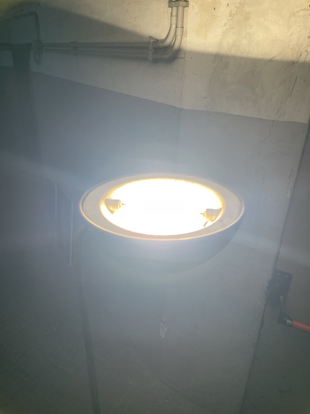 Lampada da terra Tronconi in ottone design anni '80 foto 4