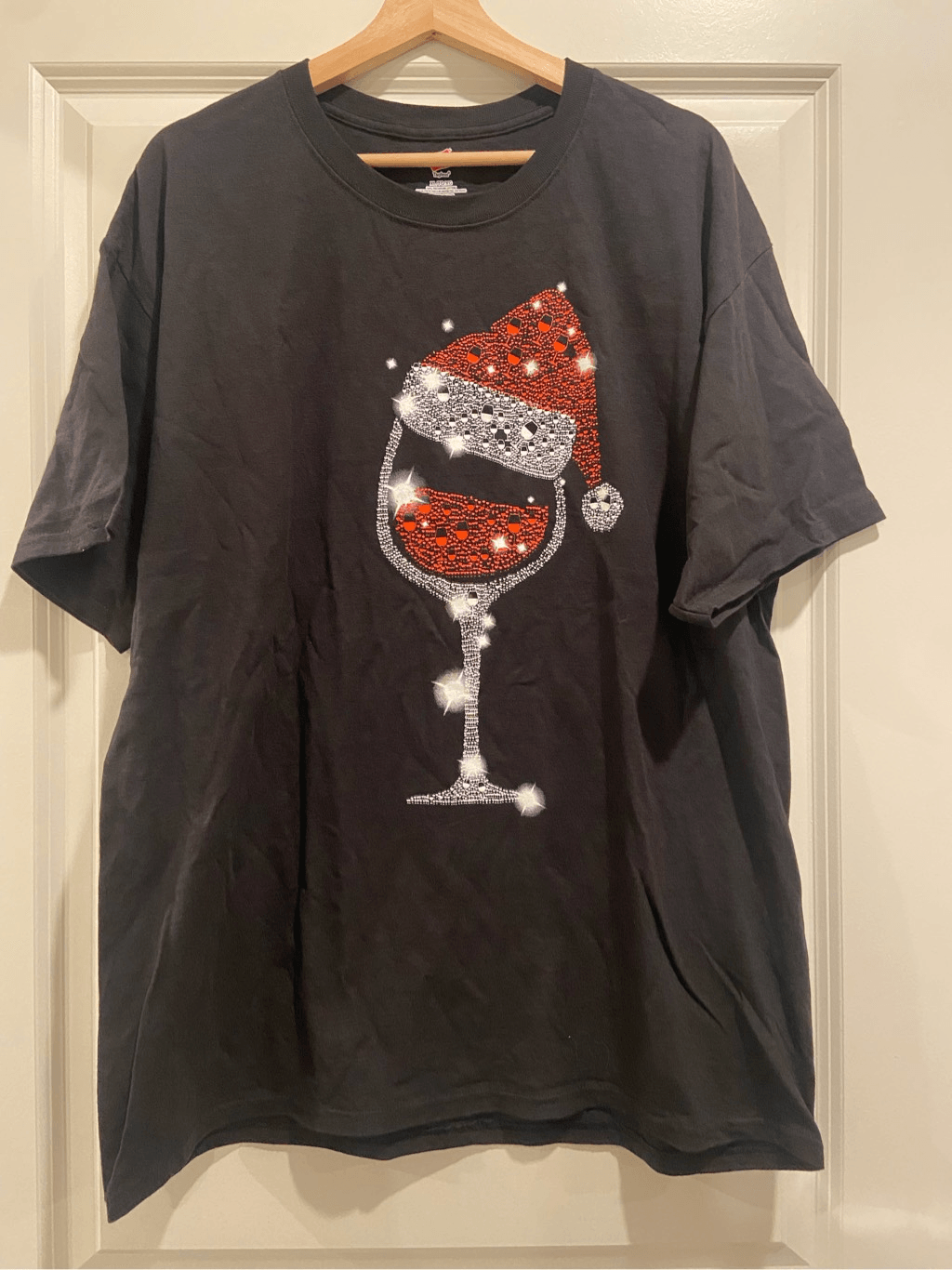 Christmas Wine Glass Graphic T-Shirt Size XL