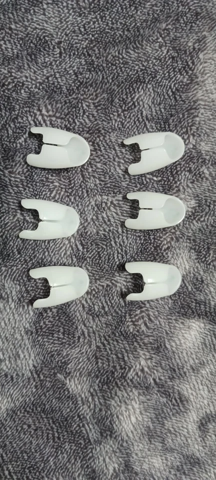 Fred Kelly Picks Finger Delrin Freedom 6 Pack Medium - Image 2 of 2