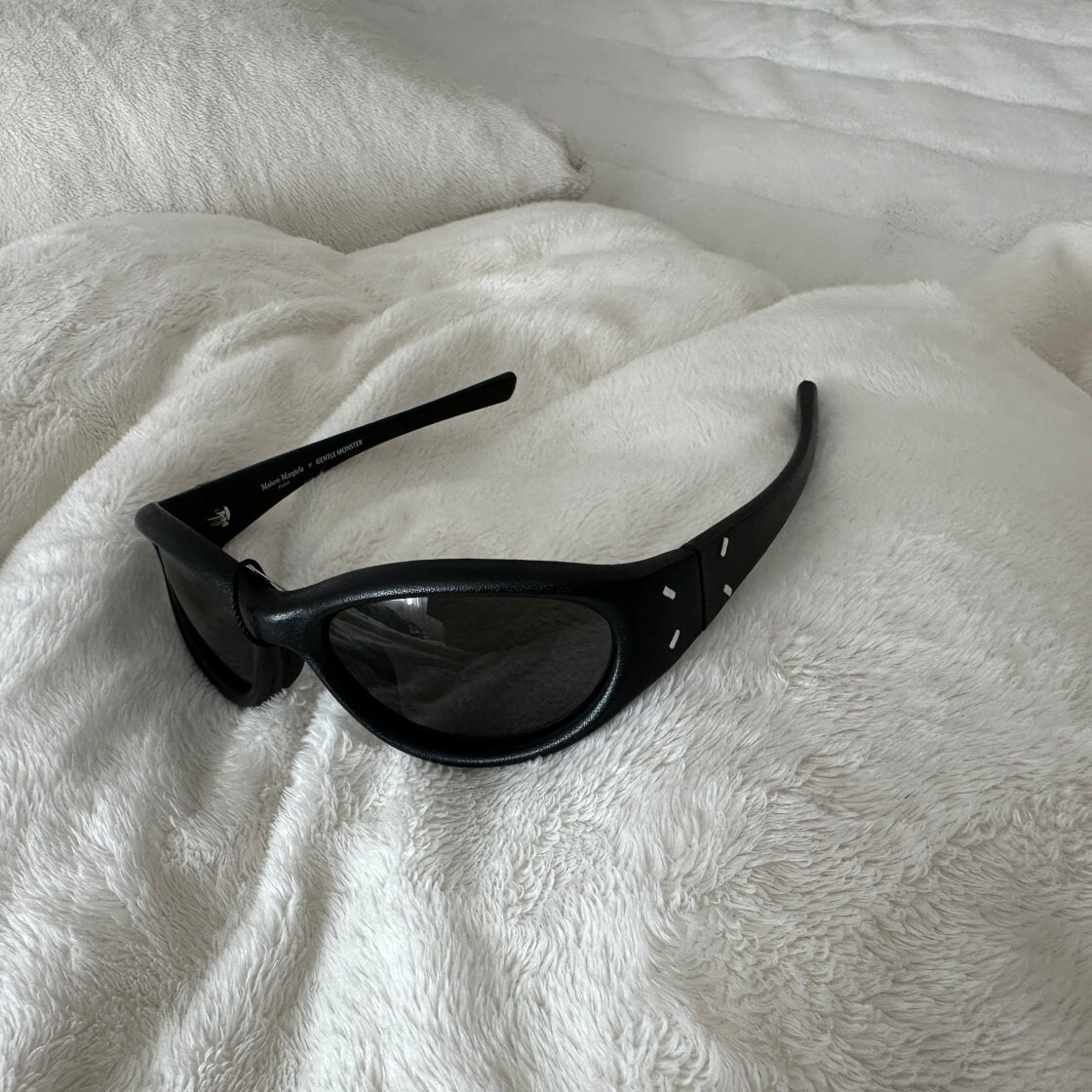 Gentle Monster x Maison Margiela MM105 Leather Black MM105-L01 CBP