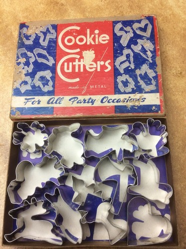 Vintage All Metal Cookie Cutters Many Occasions NEW IN BOX NEVER USED Set 11 - Picture 2 of 8