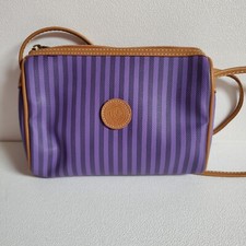 Borsa a tracolla Pacific Connections borsa a mano viola righe vinile cinturino marrone