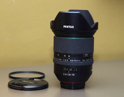 Pentax D-FA HD 24-70mm F2.8 ED SDM WR - wie Neu - Bild 1 von 4