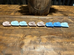 Lot of 8 wax melts Cowboy Hats, assorted scents
