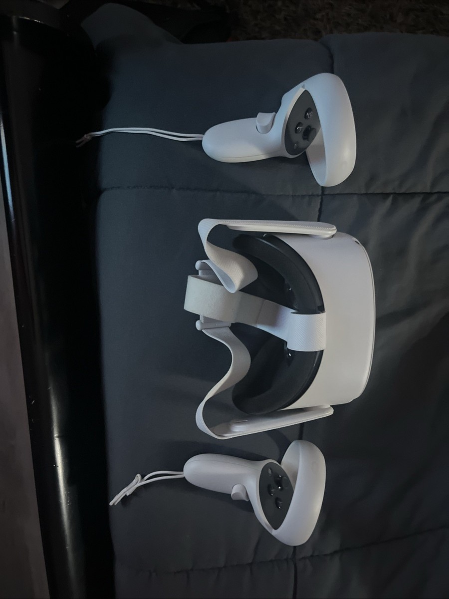 Meta Oculus Quest 2 128GB Virtual Reality Headset - White