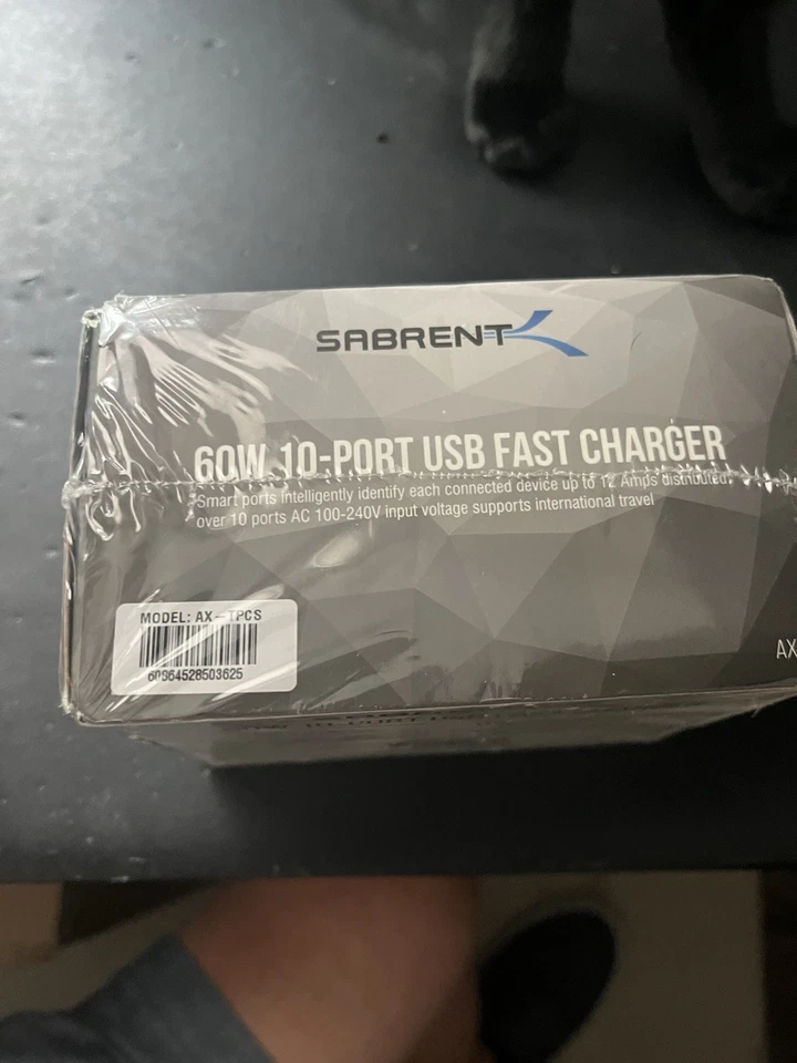 Estación de carga USB Sabrent de 10 puertos 12 amperios/60 vatios - negra AX-TPCS (NUEVA) Foto 2 de 4