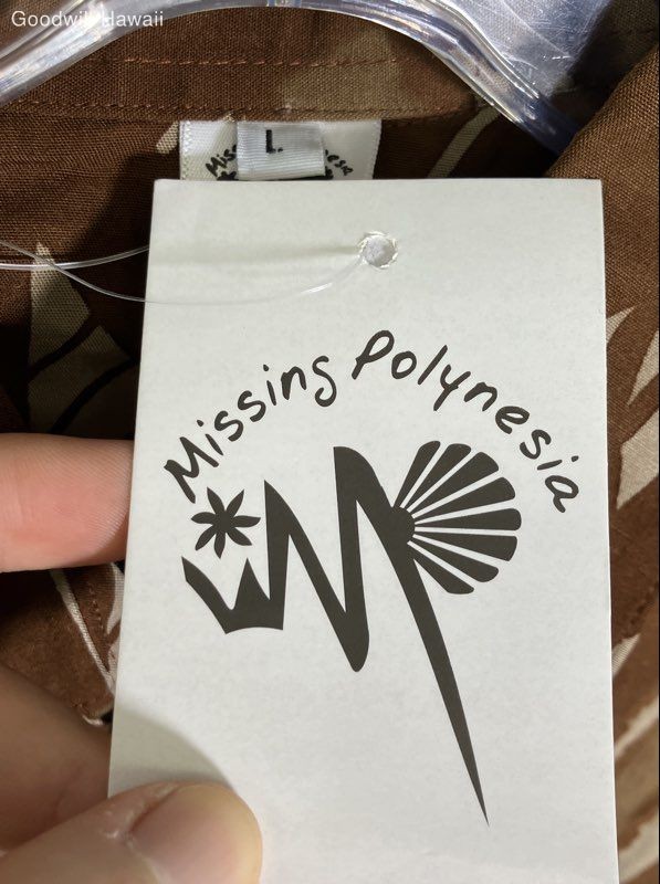 MISSING POLYNESIA Brown Short Sleeve Button Hawai… - image 2