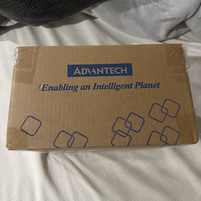 Advantech UNO-2484G Industrial Fanless Embedded PC   Brand New  Fanless Modular 