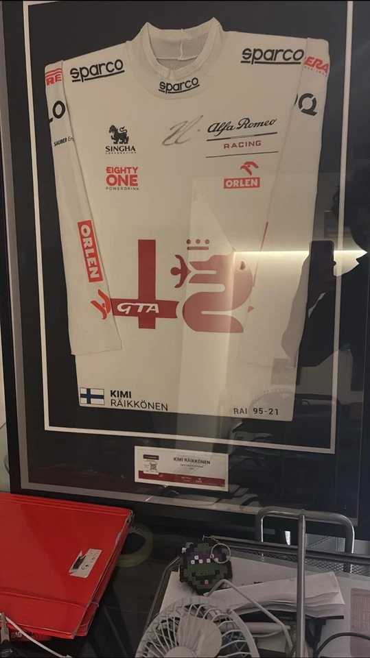 Kimi Raikkonen 2021 Signed Race Used Nomex - Immagine 3 di 4