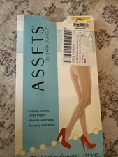 Assets By Spanx High- Waisted Mid Thigh Shaper Size 2 Nude New In Box