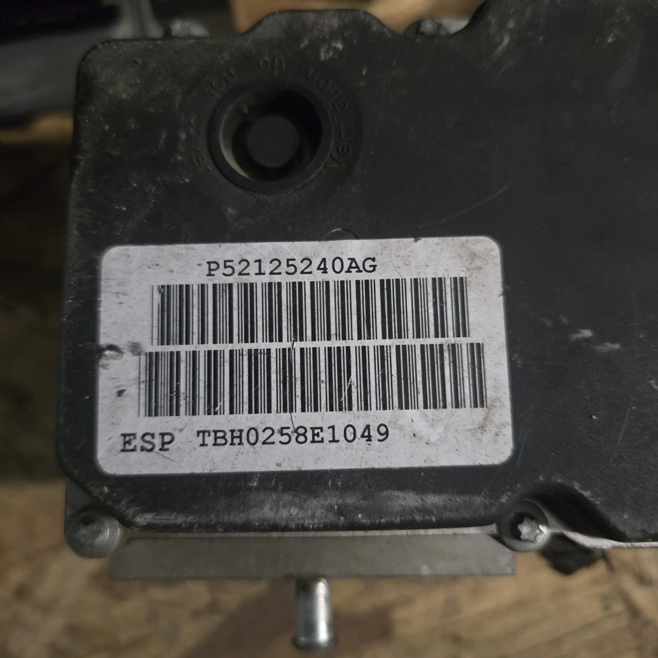 Jeep Liberty 2008 bomba ABS módulo de freno antibloqueo pieza 52125240 Foto 3 de 3