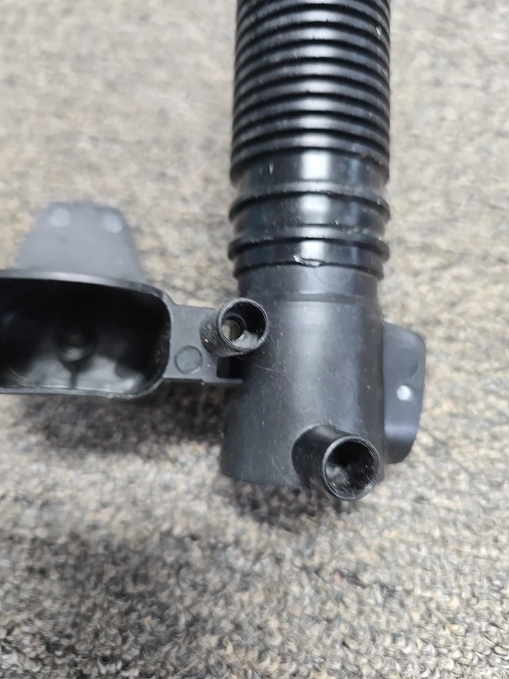 Conjunto de manguera inferior Dirt Devil Power Express aspiradora UD20120 piezas OEM (U) Foto 4 de 4