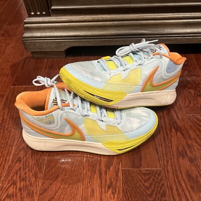 Size 9.5 - Nike Kyrie 8 Eagle - DJ6017-400