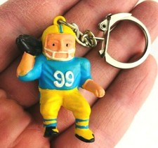 Novelty Miniature Football Player Vintage Keychain Keyring Sports  Nc52